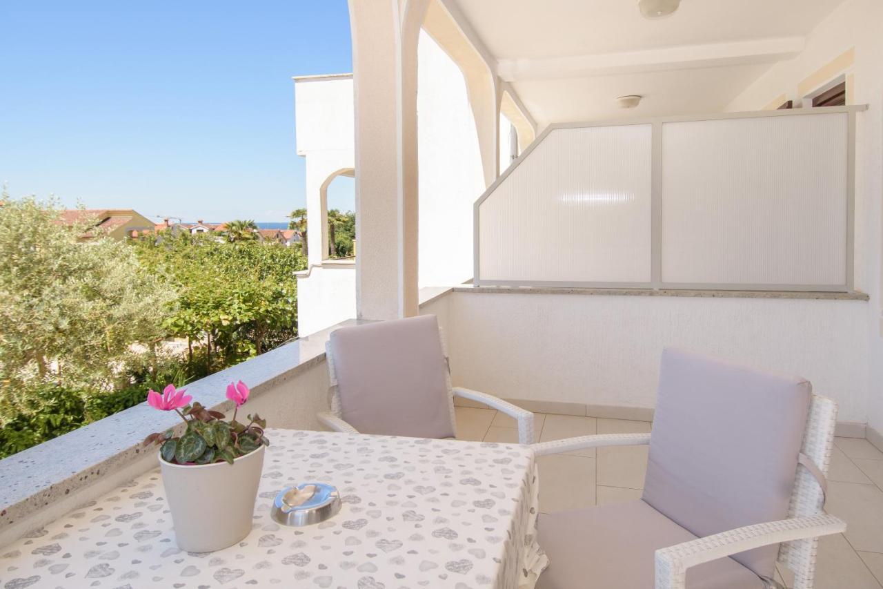 Apartments Dora Poreč Buitenkant foto